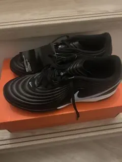 NIKE TIEMPO リアクトガト フットサルシューズ ブラック - メルカリ