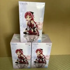 魔法少女まどか☆マギカ　佐倉杏子　フィギュア　3個