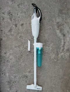 makita　10V掃除機　充電式ドリル　ラジオ　セット makita 10V掃除機 充電式ドリル ラジオ セット - メルカリ