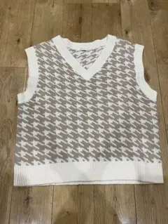 ハニーズ　ベスト　s 千鳥格子柄　ベージュ