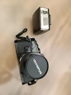 OLYMPUS OM-10 フィルム一眼レフカメラ 本体 ストロボ付きのサムネイル