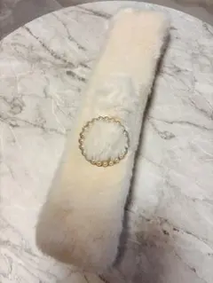 美品♡パールアクセサリー付きのファーマフラー♡ホワイト