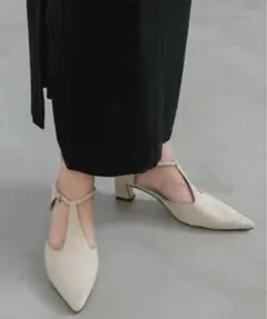 NEUNA＊センターシームローヒールパンプスM