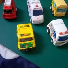 ミニカーセット 消防車・救急車・サファリカーなど