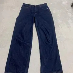 只今15%引き　GU 濃紺 ワイドレッグ デニム 低身長さんにオススメ　L