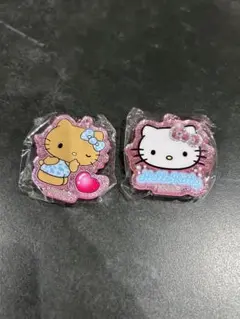 ハローキティ　アクリルキーホルダー　ラメ