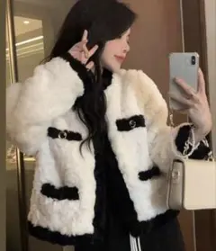 SHEIN ファージャケット ホワイト Sのサムネイル