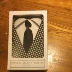 ❣️新品ギフト❣️チェックの紳士ハンカチと濃紺ネクタイのセット✨ビジネスに‼️