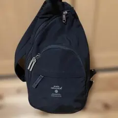 anello GRANDE ブラック スリングバッグ