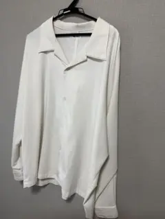 ホワイトオーバーサイズボタンシャツ