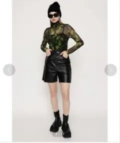 SLY ファイブ ポケット フェイクレザー ショートパンツ