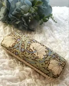 Item thumbnail for item 7560884c-e11d-4533-acce-315c1670010b