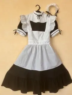 クラシックメイド服 ブラック×ホワイト フリルエプロン付 - メルカリ