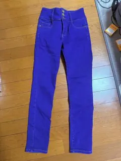 ハイウエストスキニーデニム 3ボタン