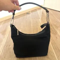 GUCCI ブラックショルダーバッグのサムネイル