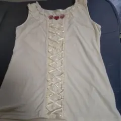アクシーズファム タンクトップ 白編み上げ