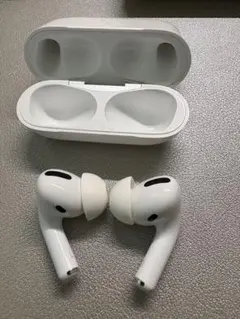 AirPods Pro第1世代 Apple純正 充電・音楽再生OK ジャンク扱い - メルカリ