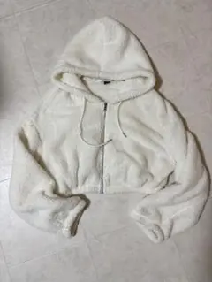 もこもこジップアップパーカー