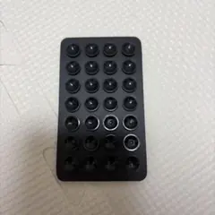 本日発送★ スマホ 吸盤 黒 スマホアクセサリーのサムネイル