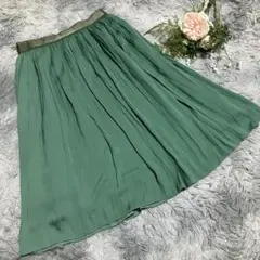【a.v.v standard】グリーン プリーツスカート 装飾付き　M