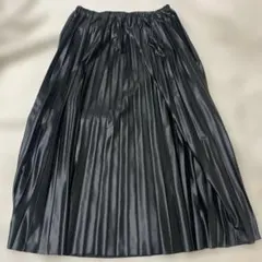 【THE SHOP TK】黒 プリーツロングスカート 光沢ブラック