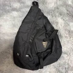 アディダス ワンショルダーバッグ スリングバッグ 黒　ロゴ刺繍　00s Y2K