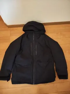UNIQLO ハイブリッドダウンパーカー　ブラック　M