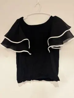 フリル付き黒半袖トップス Sサイズ