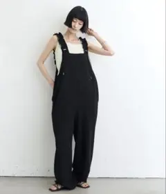 未開封！肩ドロストギャザーポンチサロペットSのサムネイル