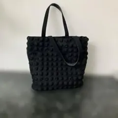 ISSEY MIYAKE トートバッグ ブラックのサムネイル
