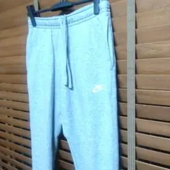 Nike グレー ジョガーパンツ
