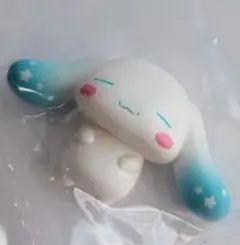 Cinnamoroll キラキラお菓子とおやすみフィギュア 空色