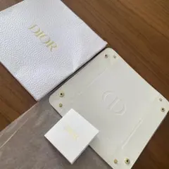 【新品】DIOR レザー風トレイ ホワイト ノベルティ 非売品 ディオール