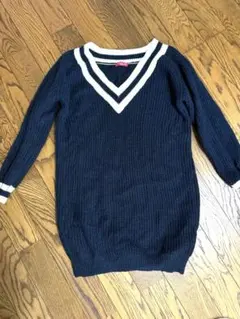 earth music&ecology ネイビー Vネックセーター　フリーサイズ