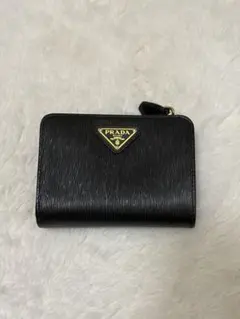 【未使用級】 プラダ 折財布