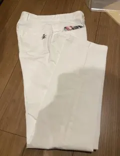 muningwear R line ホワイトパンツ 79サイズ