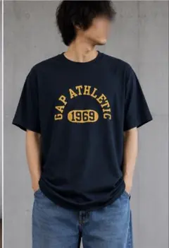 GAP ATHLETIC 1969 Tシャツ NAVY