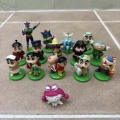 チョコエッグ　クレヨンしんちゃん　フィギュア