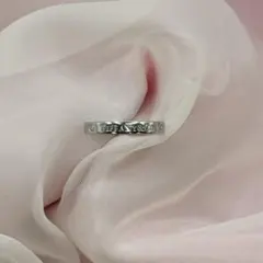 yuu88様専用品 Tiffany & Co. Vバンド7 Pダイヤリング - メルカリ
