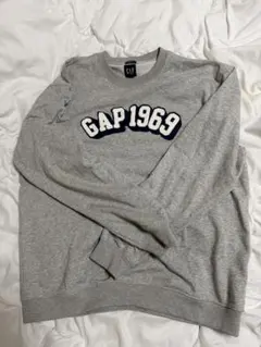GAP1969アーチロゴ スウェット・トレーナー