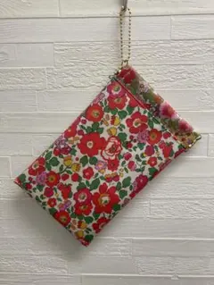 バネ口縦長ポーチ　ラミネート　リバティ