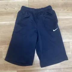 Nike ネイビー ハーフパンツ サイド赤ライン
