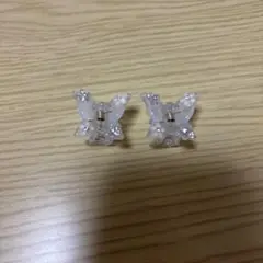 蝶々モチーフ ヘアクリップ 2個セットのサムネイル