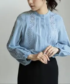 【美品】Jines　シフォンオリジナルレース長袖ブラウス　ノーカラーのサムネイル