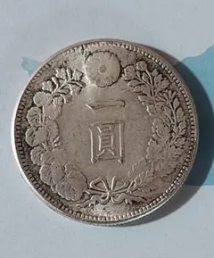 新一円銀貨(大型)明治7年 直径38．5mm量目26．94g厚さ2
