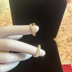 お買い得❣️大幅にお値下げ❣️リアルダイヤとゴールドハート型フープピアス