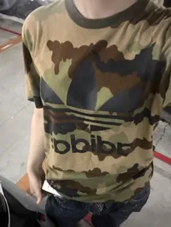adidas カモフラージュ柄 Tシャツ　Mのサムネイル