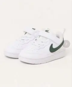 Nike ホワイト/グリーンスニーカー　コートボローlowリクラフト
