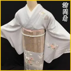 Hana【美品】東レシルック単衣 小紋（薄鼠色・飛び柄） 洗える着物 Hana様専用【美品】東レシルック単衣 小紋（薄鼠色・飛び柄） 洗える