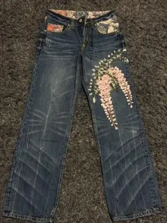 流儀圧搾　錦　花柄刺繍　ダークブルーデニムパンツ